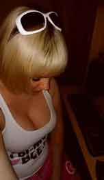 horny girl in Rochelle looking for a friend with benefits